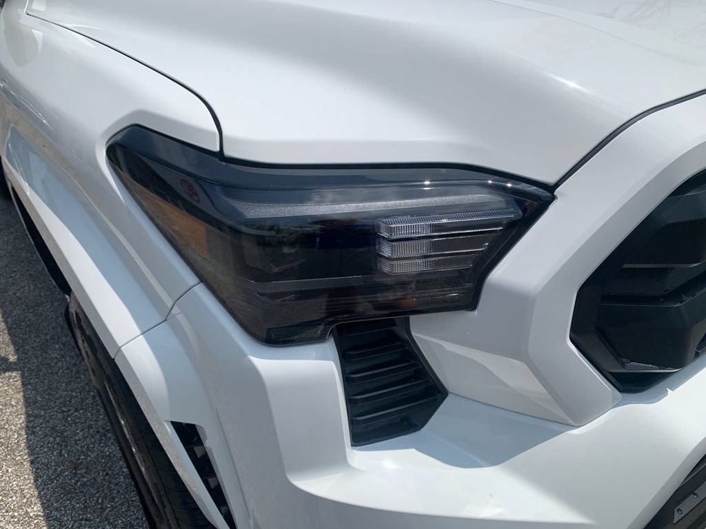 New 2026 Toyota Tacoma SR5 AWD/4WD image 32