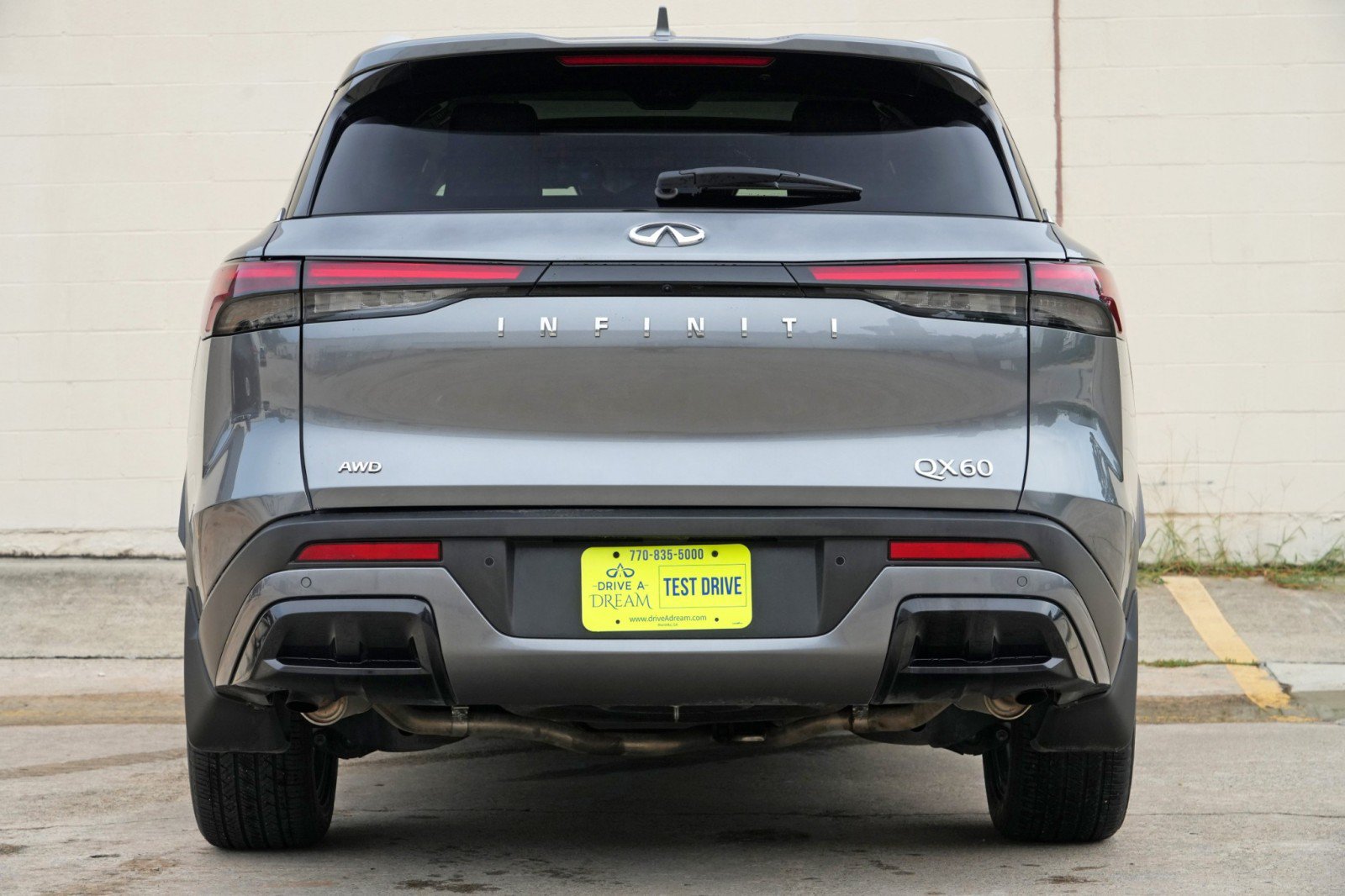 Used 2025 INFINITI QX60 Luxe w/ Vision Package AWD/4WD image 11