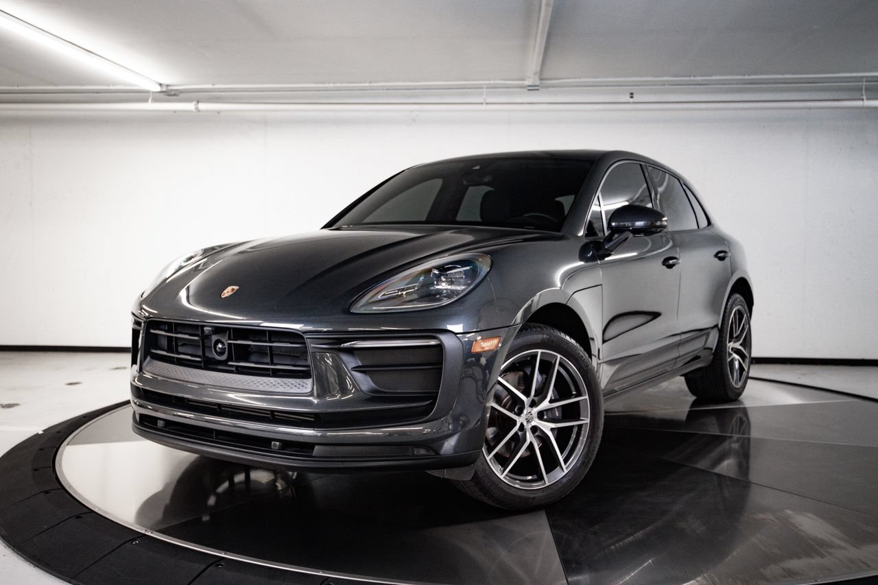 Certified 2024 Porsche Macan AWD/4WD video 1