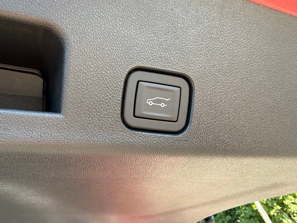 New 2027 Chevrolet Traverse LT AWD/4WD image 31