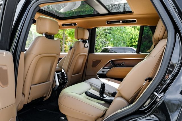New 2027 Land Rover Range Rover Long Wheelbase SE AWD/4WD image 46