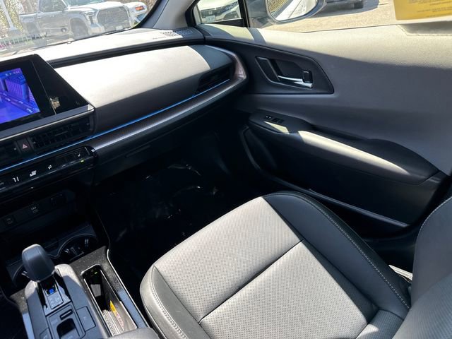 Used 2024 Toyota Prius XLE FWD image 35