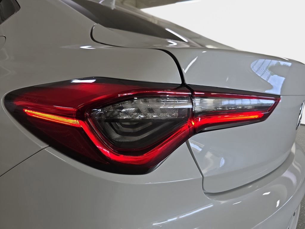 Used 2021 Acura TLX FWD image 32