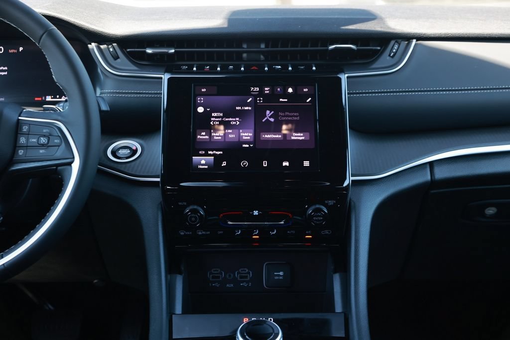 New 2026 Jeep Grand Cherokee L Laredo AWD/4WD image 24