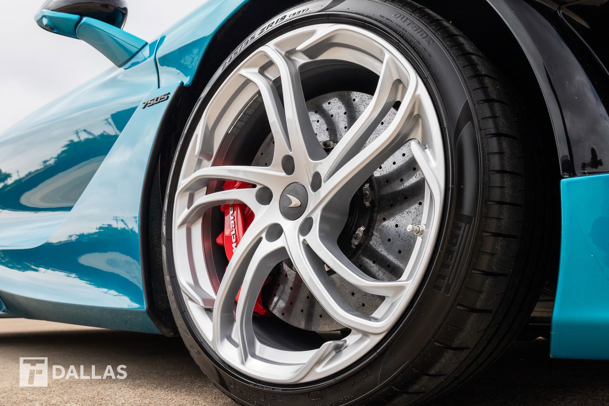 Used 2025 McLaren 750S Spider image 21