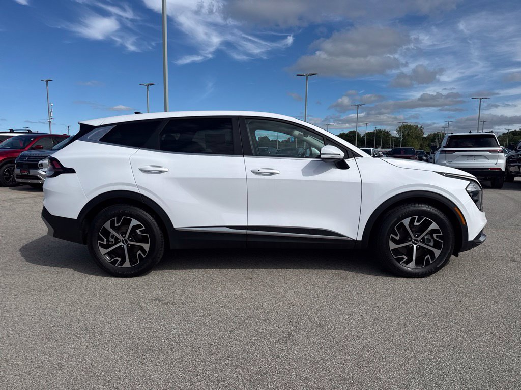 Used 2023 Kia Sportage EX FWD image 30