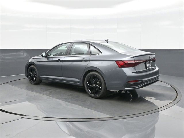 New 2026 Volkswagen Jetta SE image 5