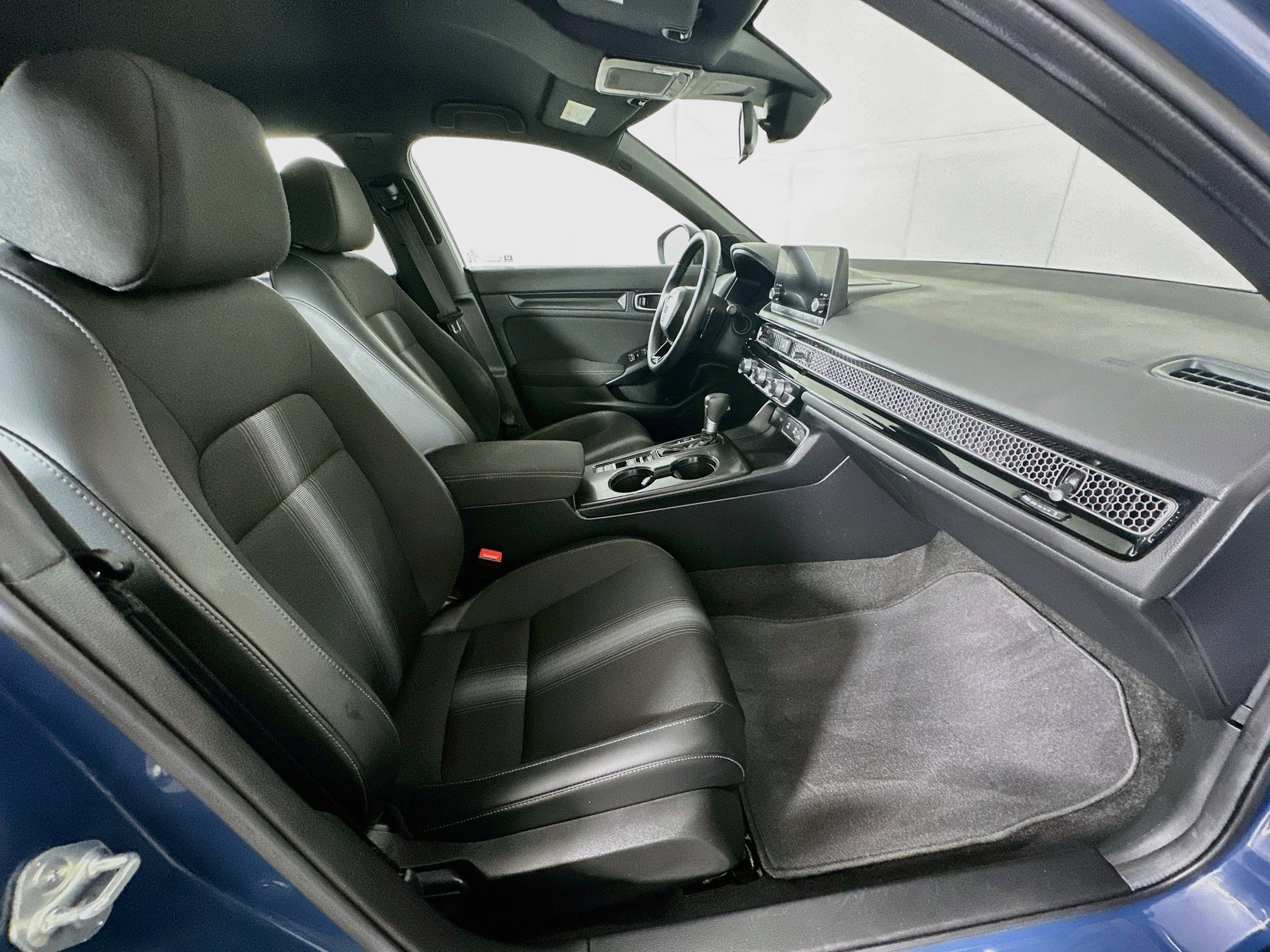 Used 2025 Honda Civic Sport image 28