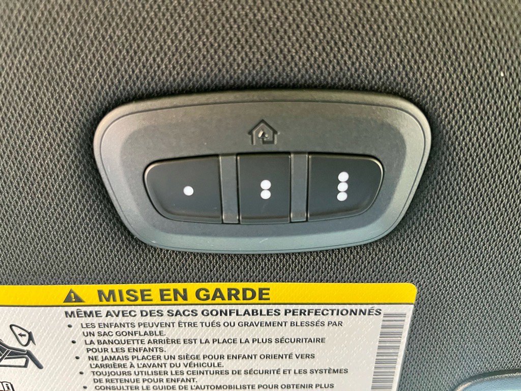 New 2026 Chrysler Pacifica Select image 28