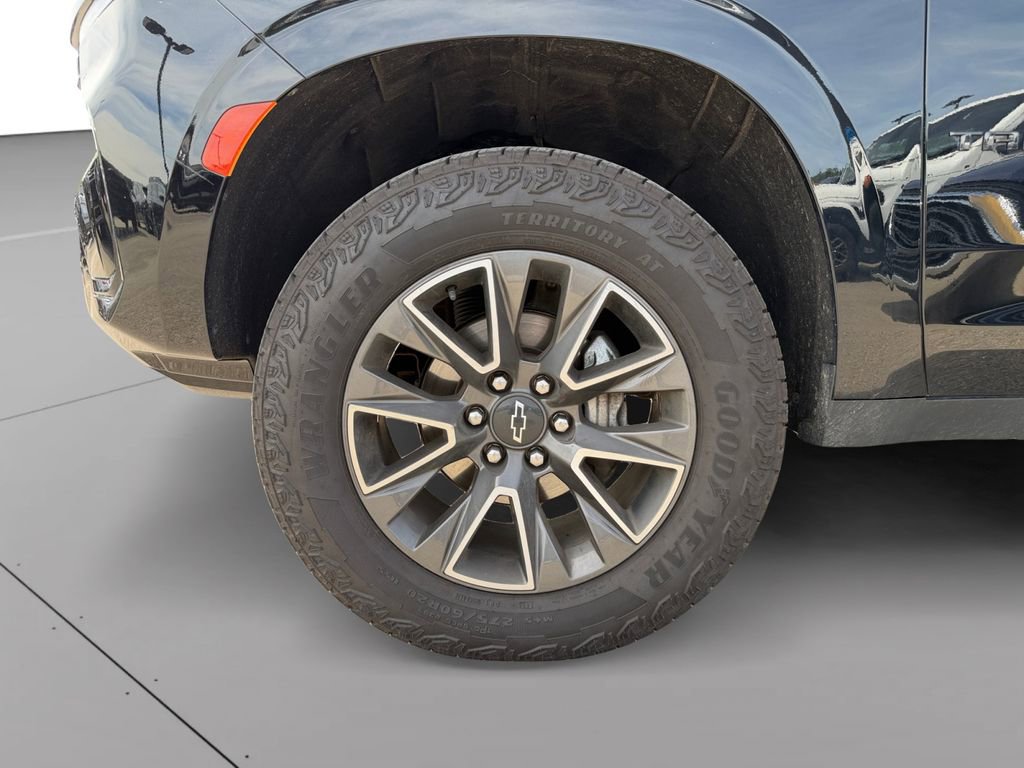 Used 2022 Chevrolet Tahoe Z71 w/ Off-Road Capability Package AWD/4WD image 25