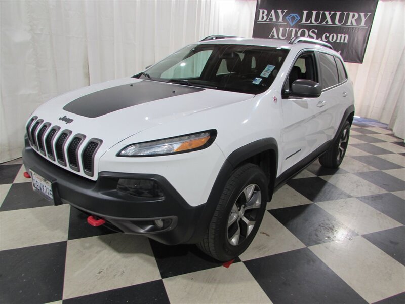 Used 2018 Jeep Cherokee Trailhawk