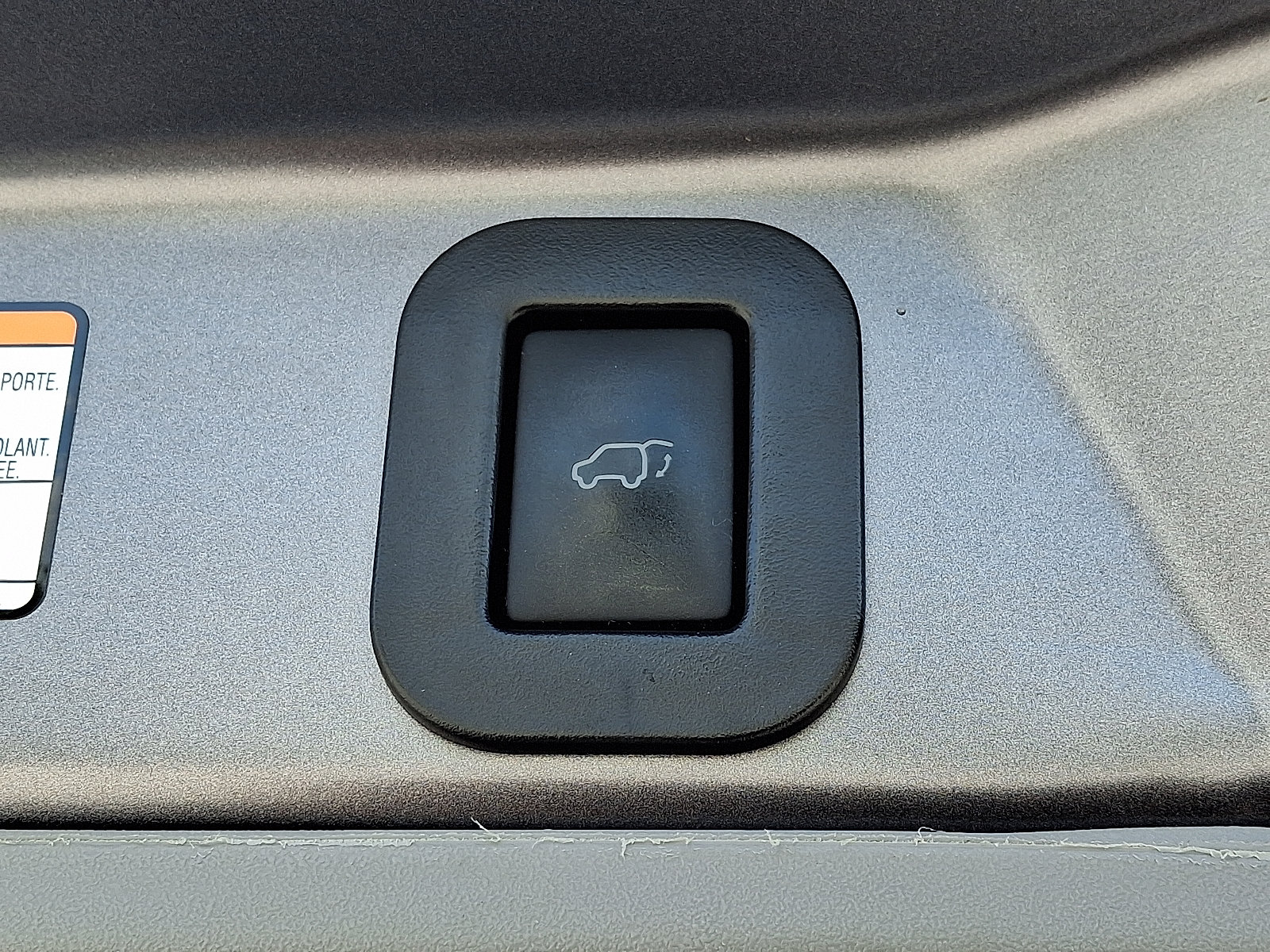 Used 2018 Toyota Sienna XLE w/ XLE Navigation Package FWD image 32