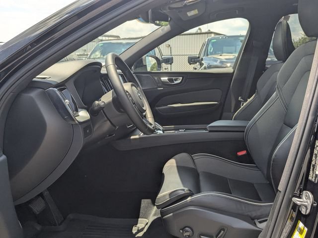 Used 2024 Volvo XC60 B5 Ultimate w/ Protection Package Premier AWD/4WD image 22