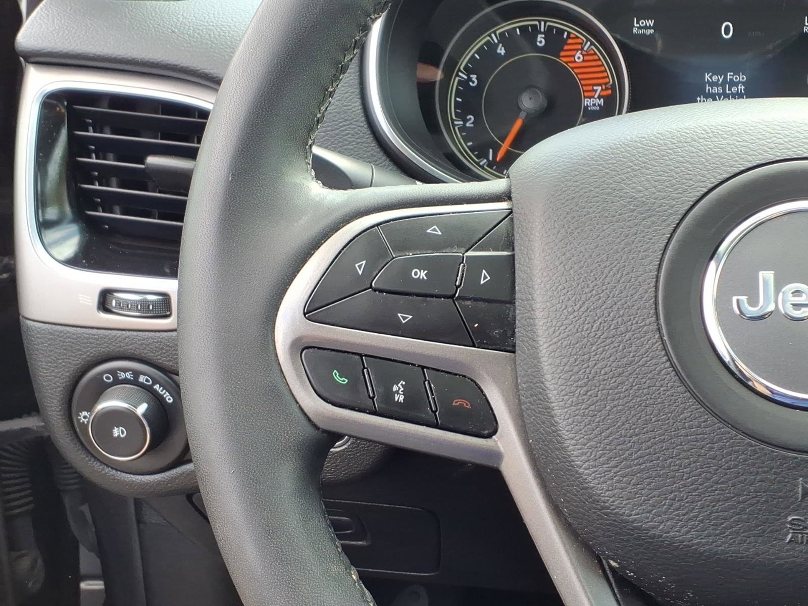 Used 2022 Jeep Cherokee Limited AWD/4WD image 18