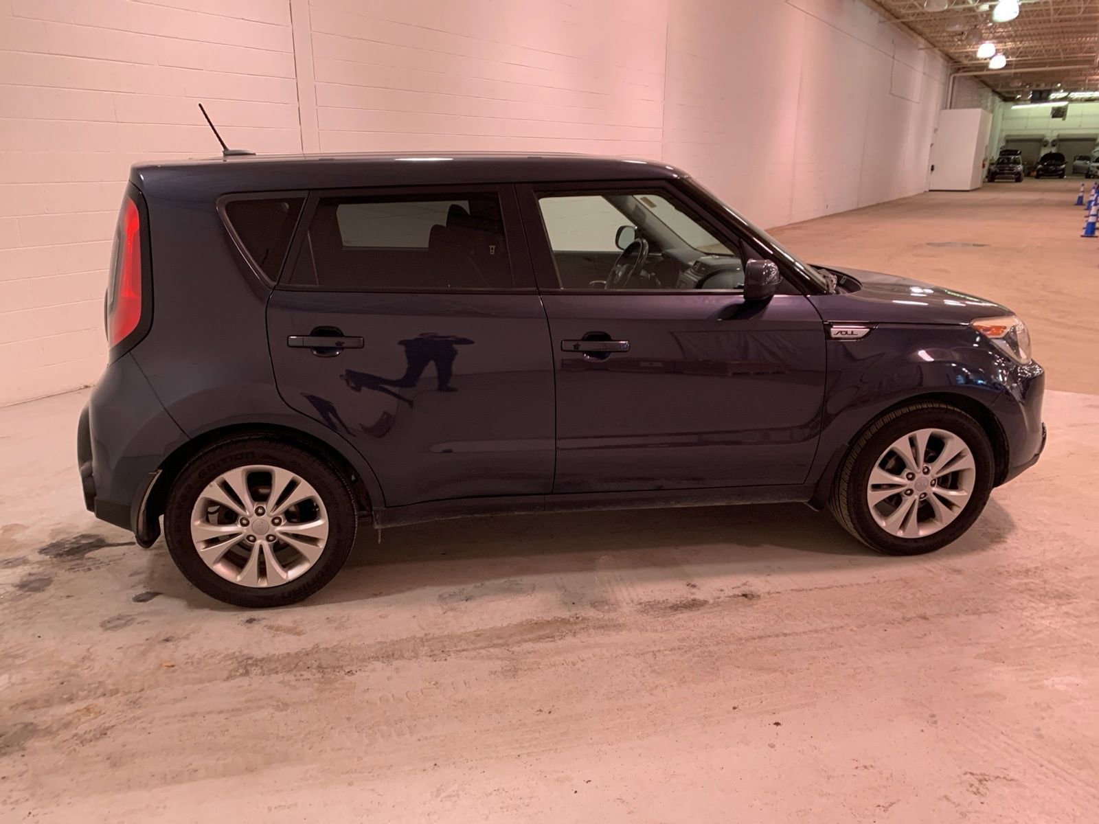 Used 2016 Kia Soul + image 13
