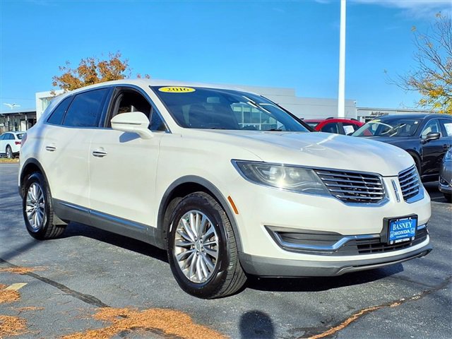 Used 2016 Lincoln MKX Select w/ Select Plus Package image 3