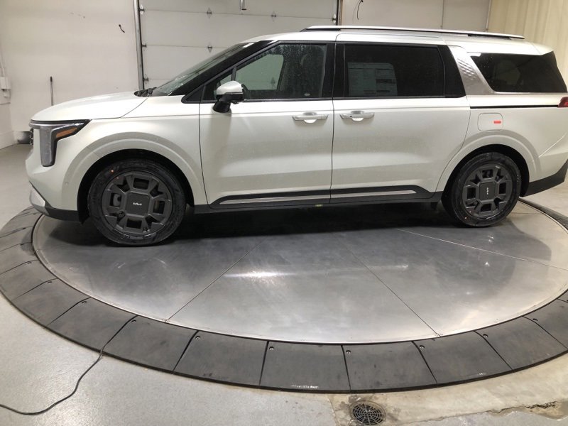 New 2026 Kia Carnival SX image 4