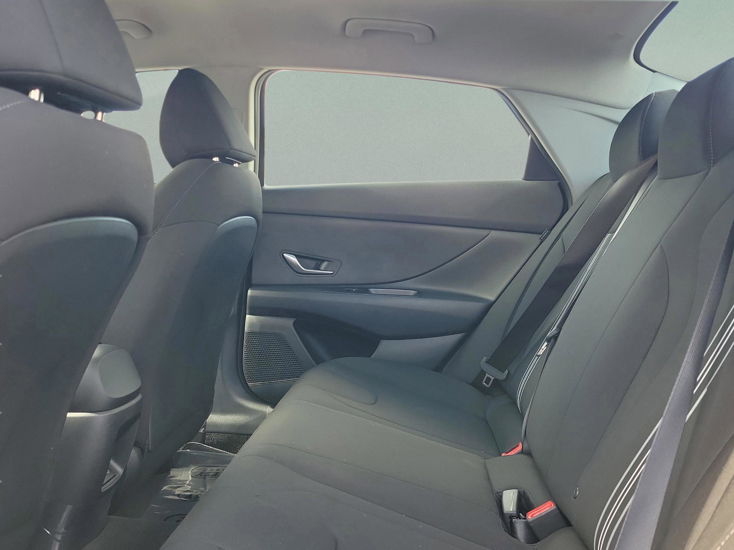 New 2026 Hyundai Elantra Blue image 29