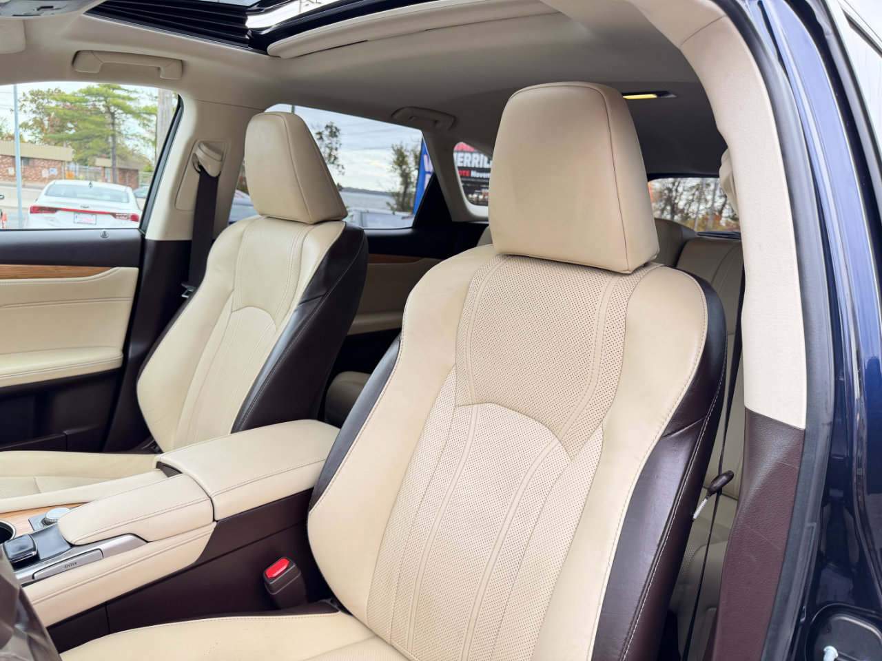 Used 2018 Lexus RX 350L Luxury image 13