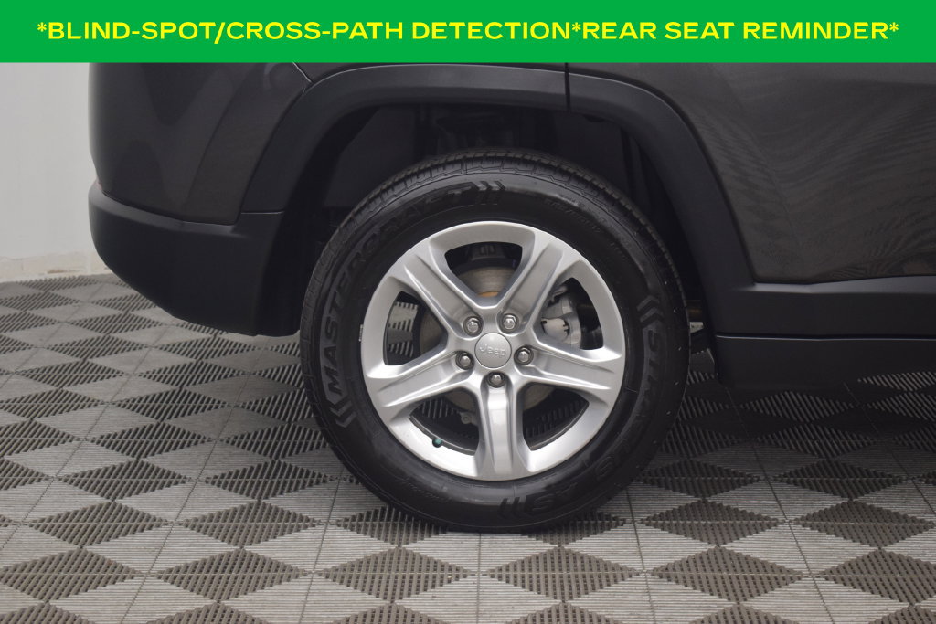 Used 2023 Jeep Compass Latitude w/ Convenience Group AWD/4WD image 6