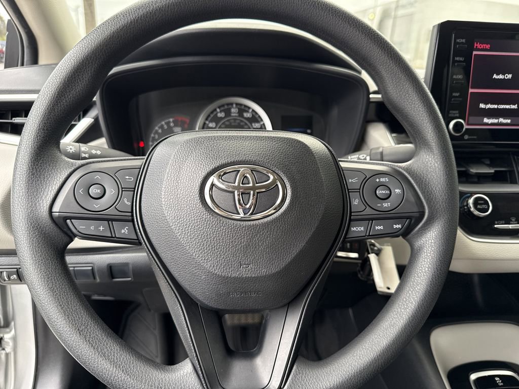 Used 2022 Toyota Corolla LE image 23