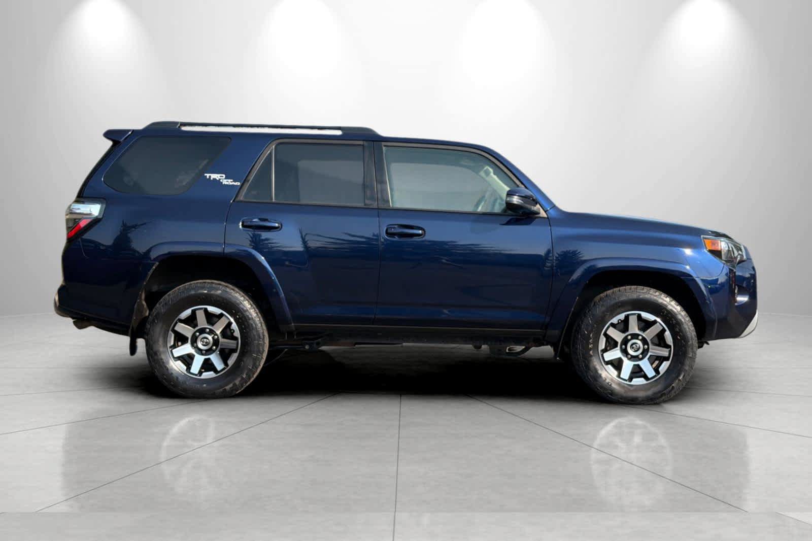 Used 2020 Toyota 4Runner TRD Off-Road Premium AWD/4WD image 8