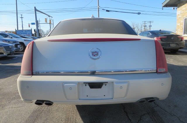 Used 2010 Cadillac DTS Luxury image 7