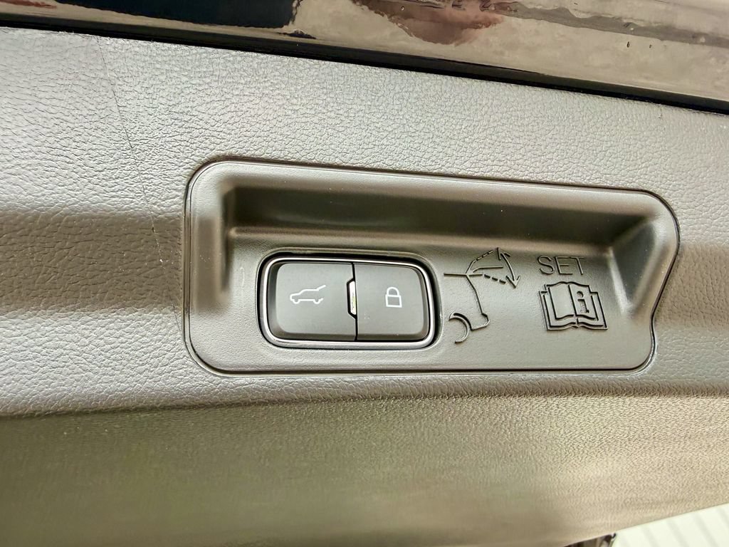 New 2026 Ford Explorer Active AWD/4WD image 18