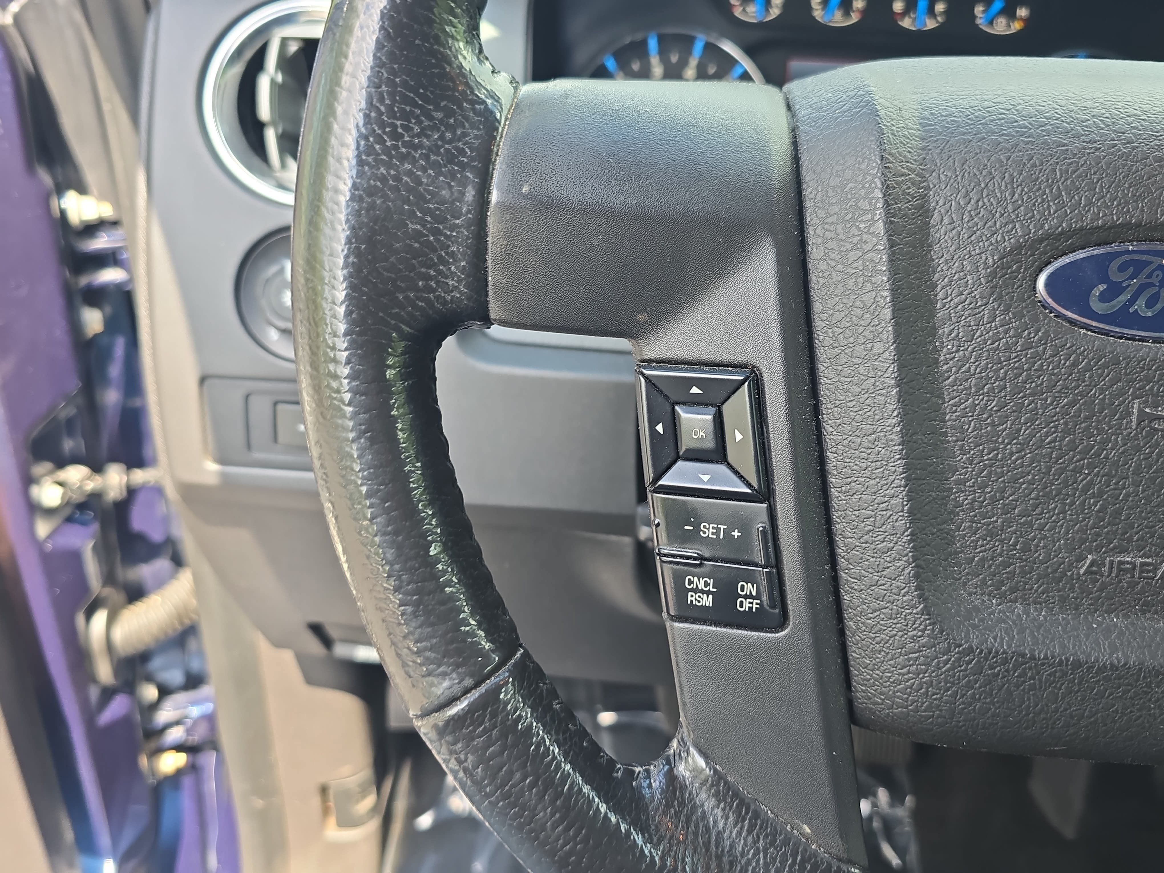Used 2013 Ford F150 XLT w/ Luxury Equipment Group AWD/4WD image 16