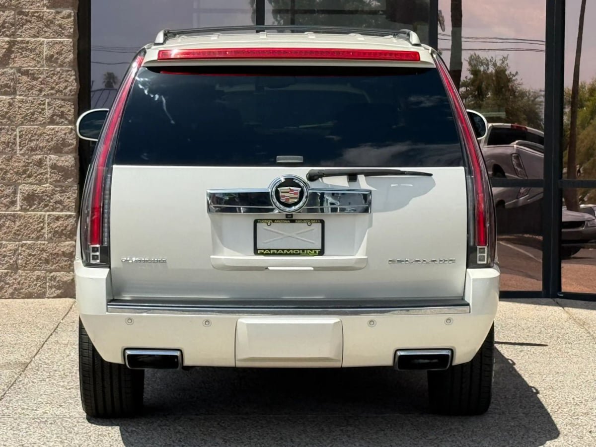 Used 2013 Cadillac Escalade Platinum AWD/4WD image 9