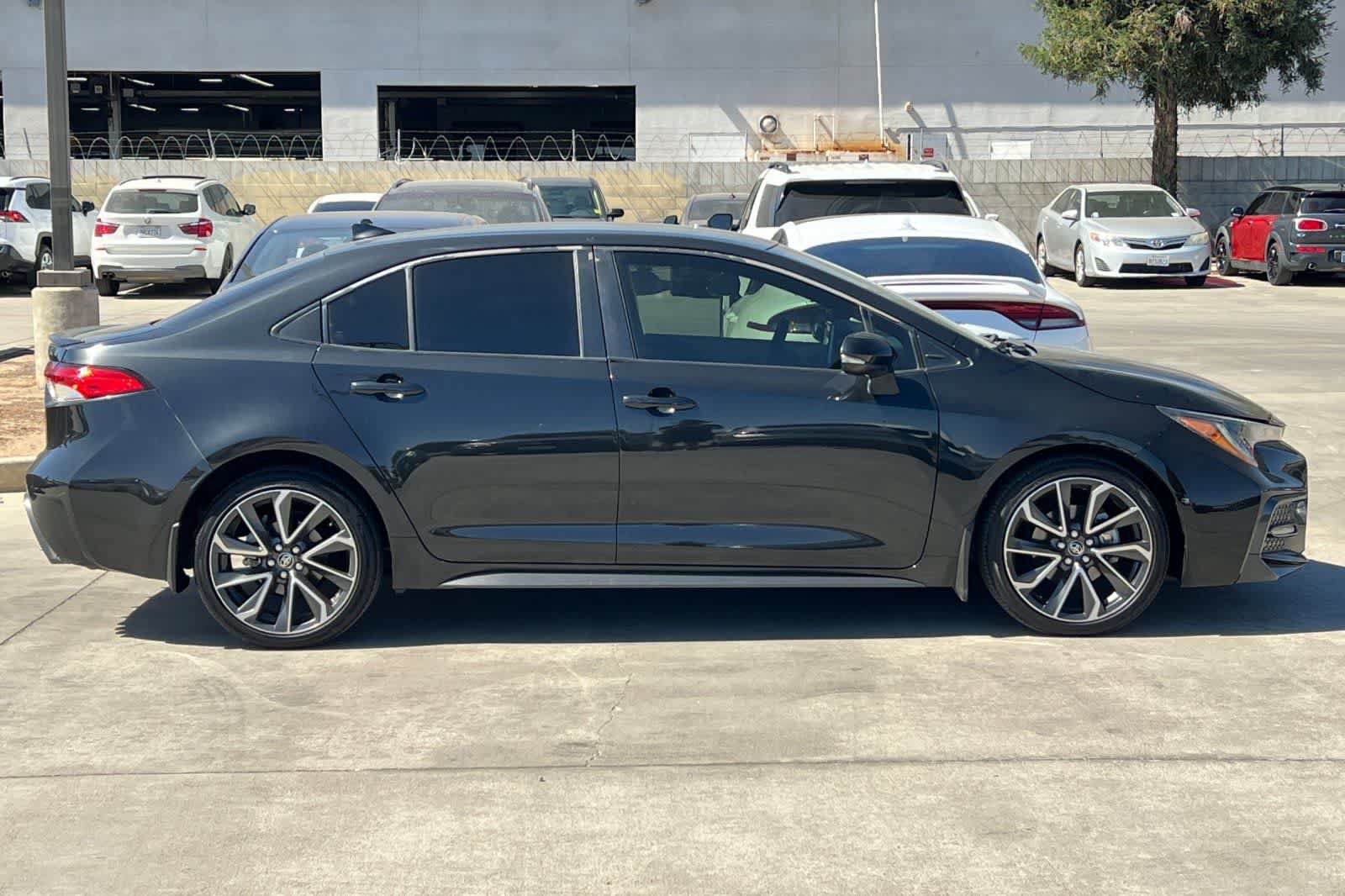 Used 2021 Toyota Corolla SE FWD image 9