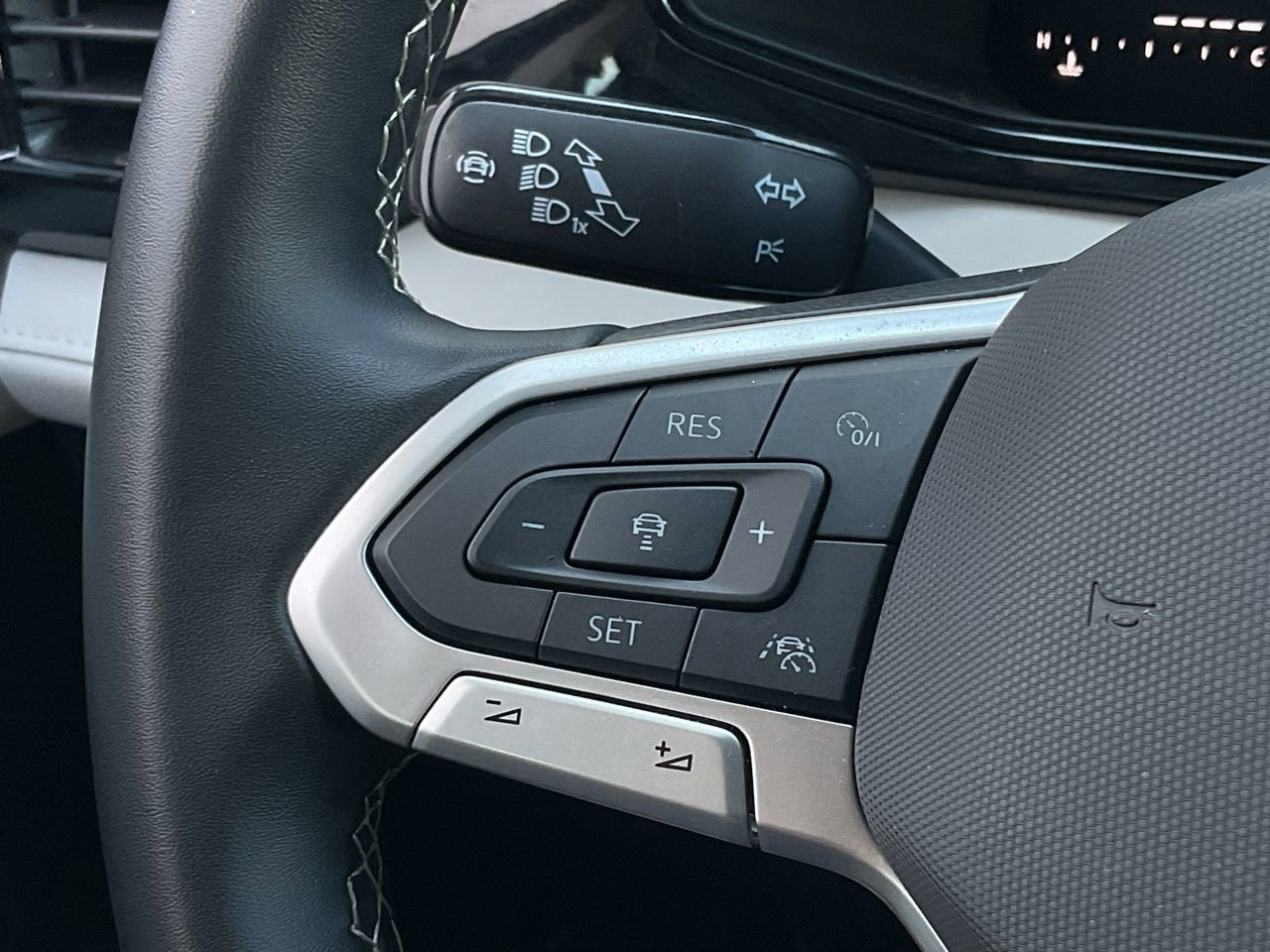 Used 2025 Volkswagen Taos S image 23