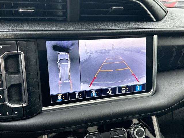 Used 2021 GMC Yukon XL Denali w/ Denali Premium Package image 14