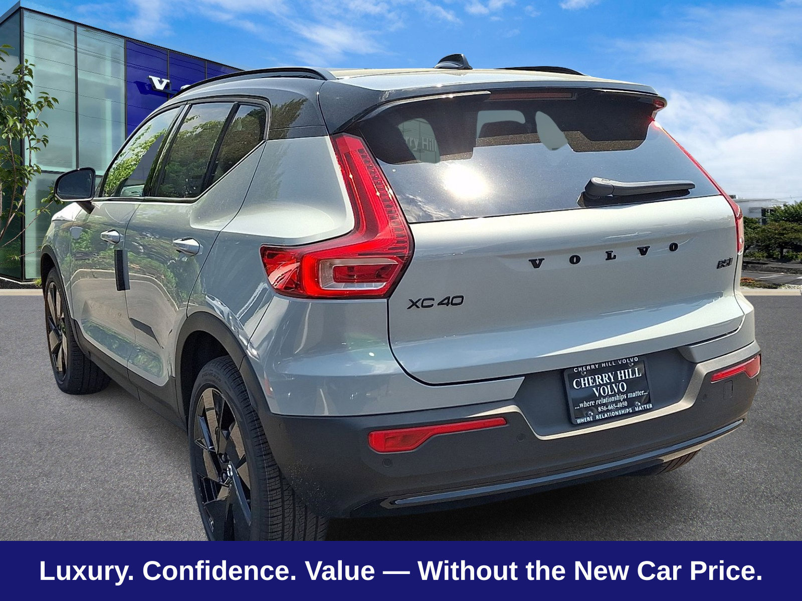 New 2026 Volvo XC40 B5 Ultra w/ Protection Package Premier AWD/4WD image 3