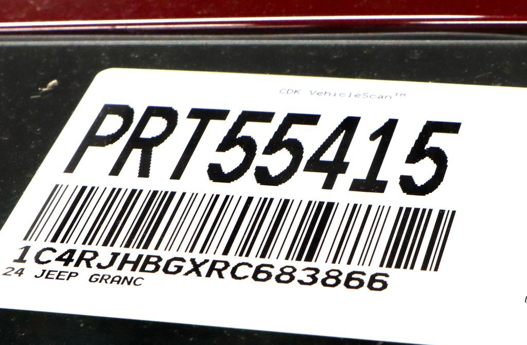 Used 2024 Jeep Grand Cherokee Limited w/ Luxury Tech Group II image 37