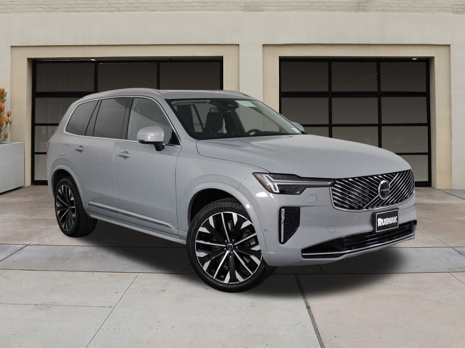 New 2026 Volvo XC90 T8 Plus w/ Protection Package image 19