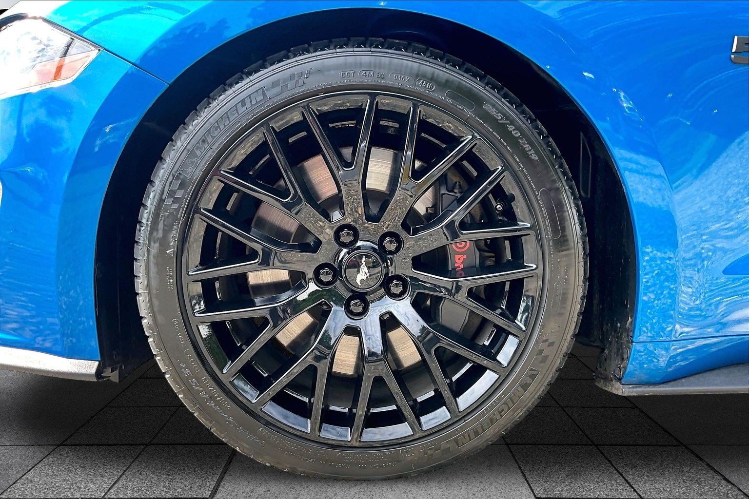 Used 2019 Ford Mustang GT Premium w/ GT Performance Package RWD image 8
