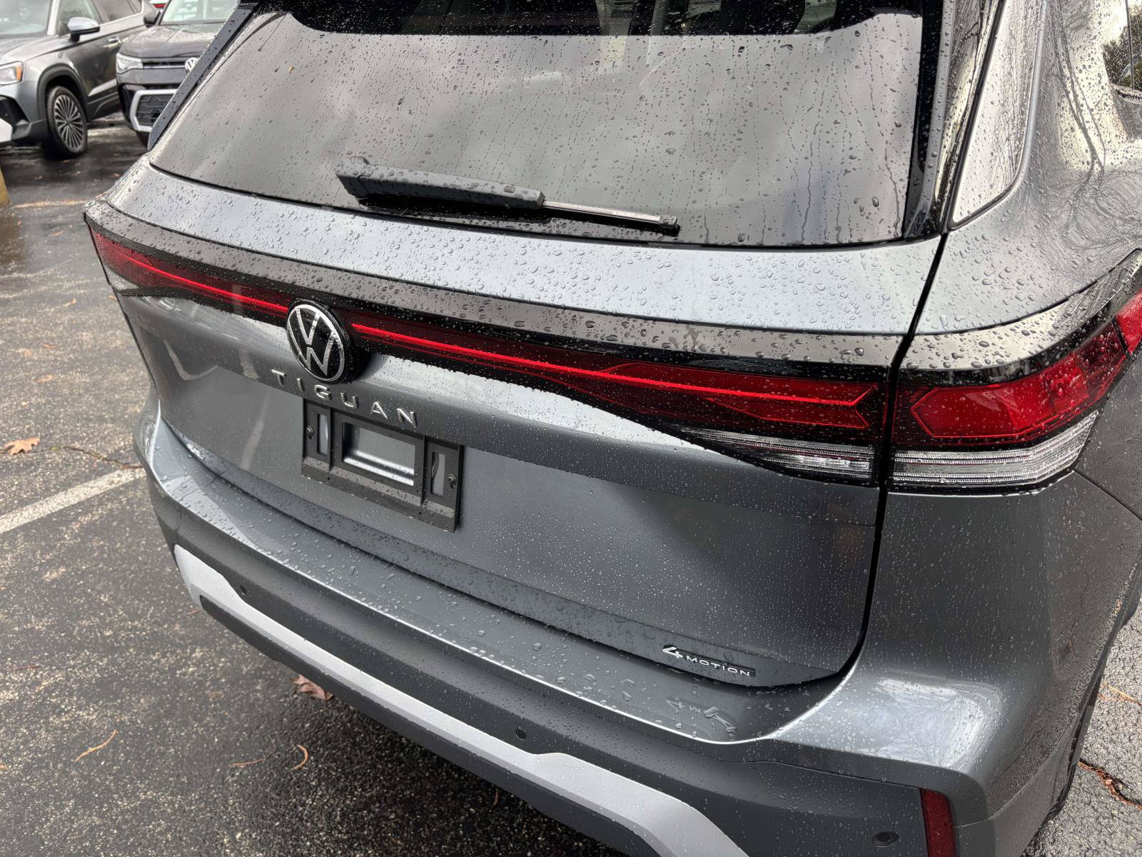 New 2026 Volkswagen Tiguan SE AWD/4WD image 9