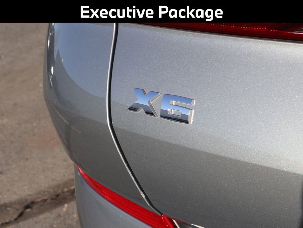 Used 2026 BMW X6 M60i image 9