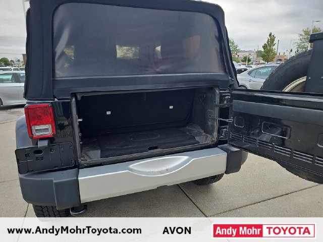 Used 2015 Jeep Wrangler Sahara w/ Dual Top Group AWD/4WD image 23