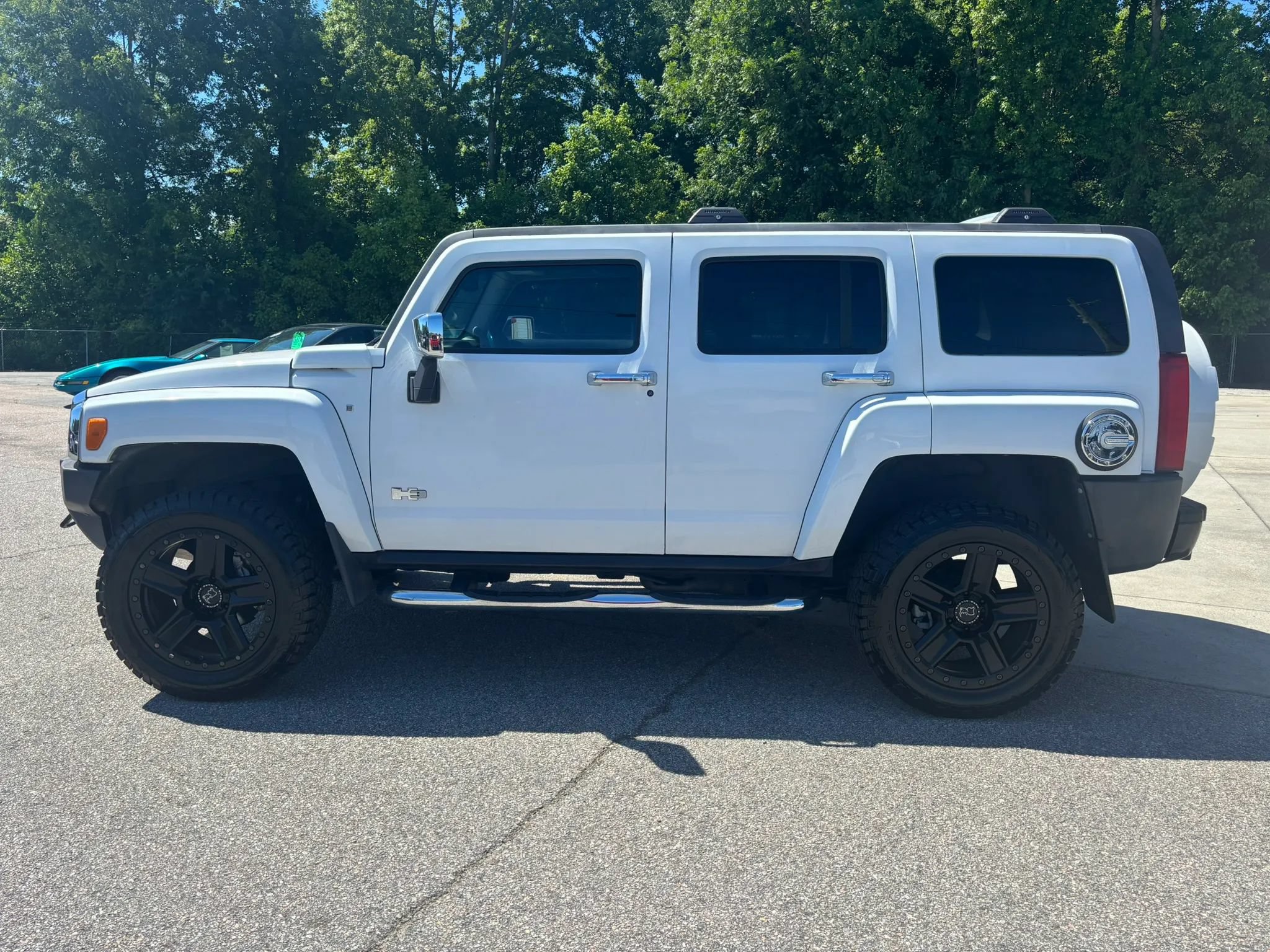 Used 2009 HUMMER H3 Luxury AWD/4WD image 8