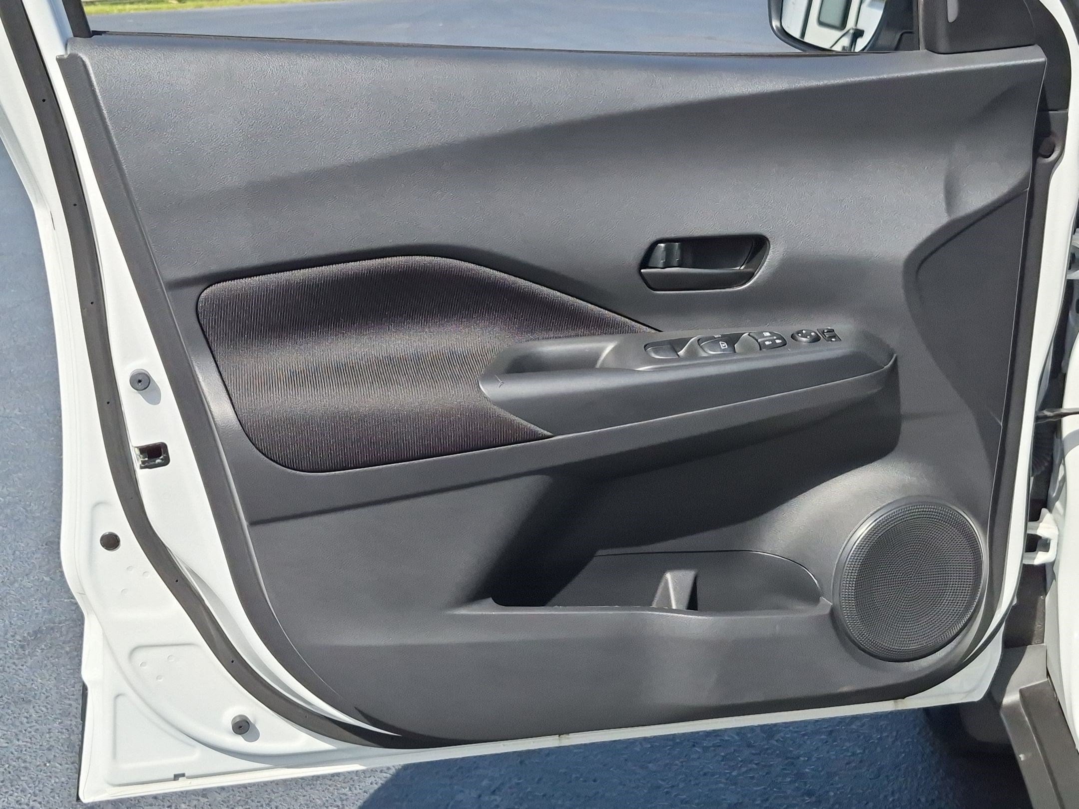 Used 2025 Nissan Kicks Play S FWD image 12