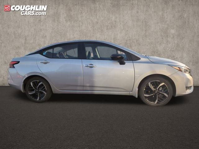 New 2025 Nissan Versa SR w/ Trunk Package image 9