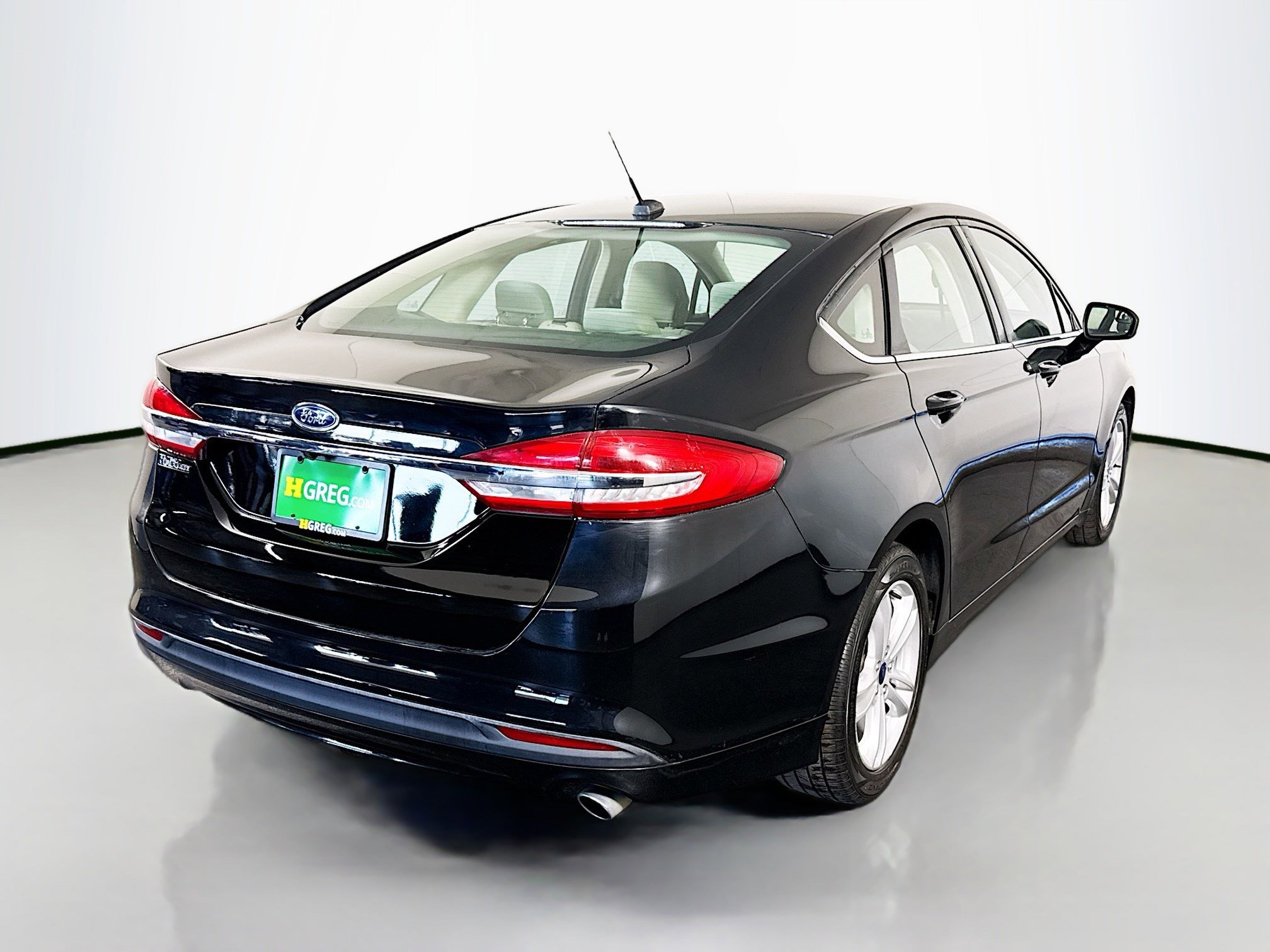 Used 2018 Ford Fusion S image 10