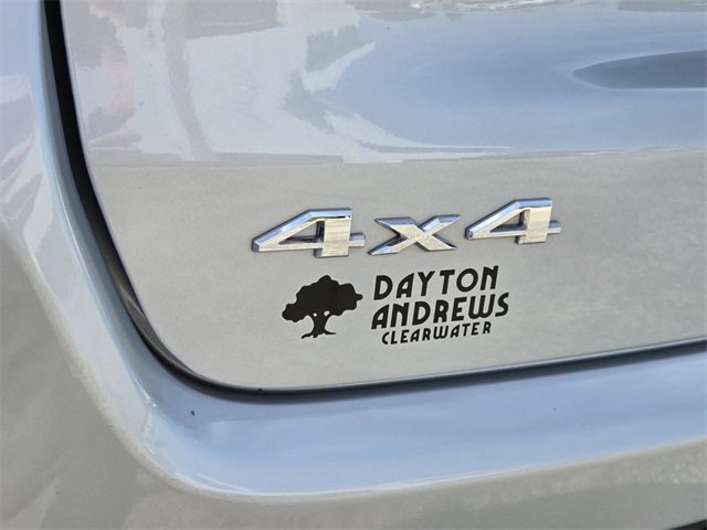 Used 2024 Jeep Compass Latitude image 13