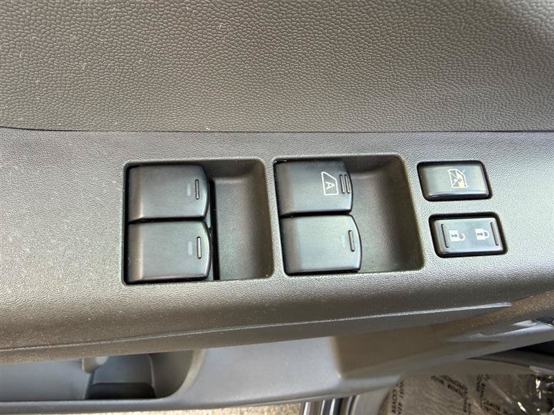 Used 2010 Nissan Xterra S AWD/4WD image 27