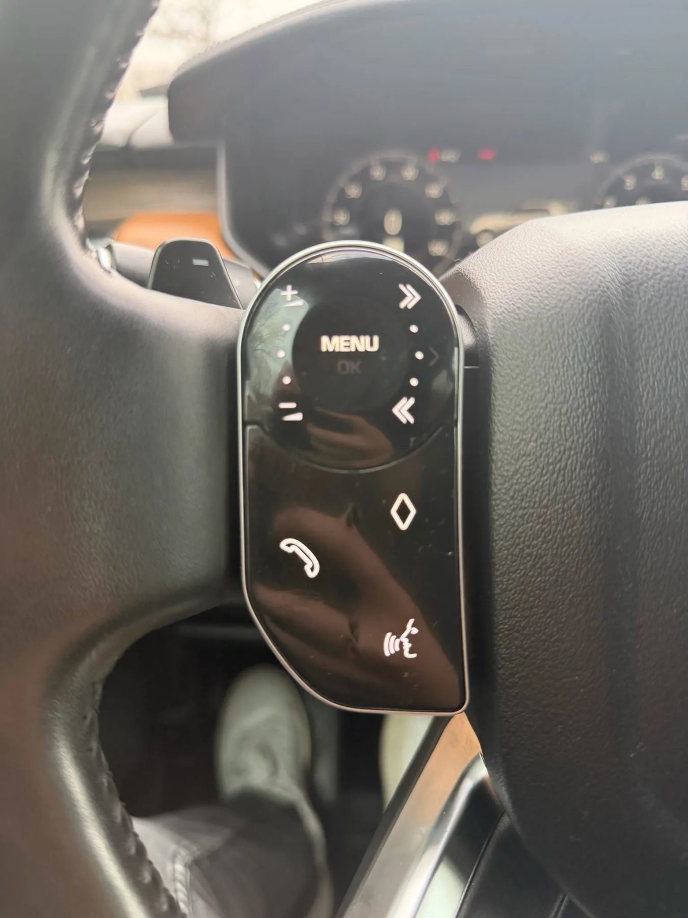 Used 2019 Land Rover Discovery HSE Luxury AWD/4WD image 22