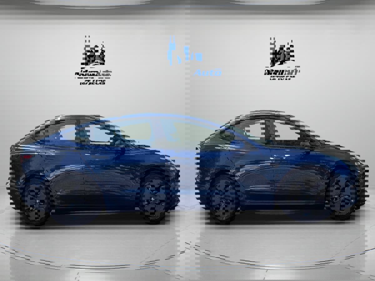 Used 2021 Tesla Model 3 Long Range image 3