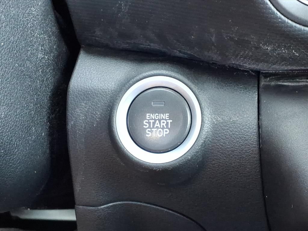Used 2023 Hyundai Kona SEL AWD/4WD image 12