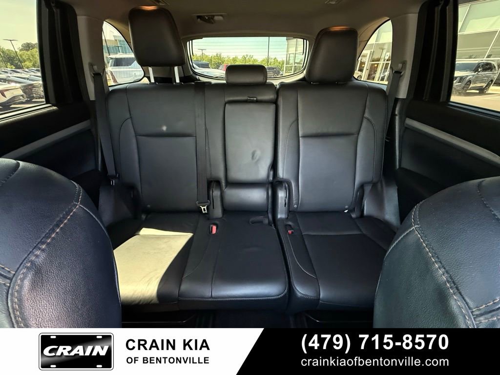 Used 2016 Toyota Highlander XLE FWD image 31